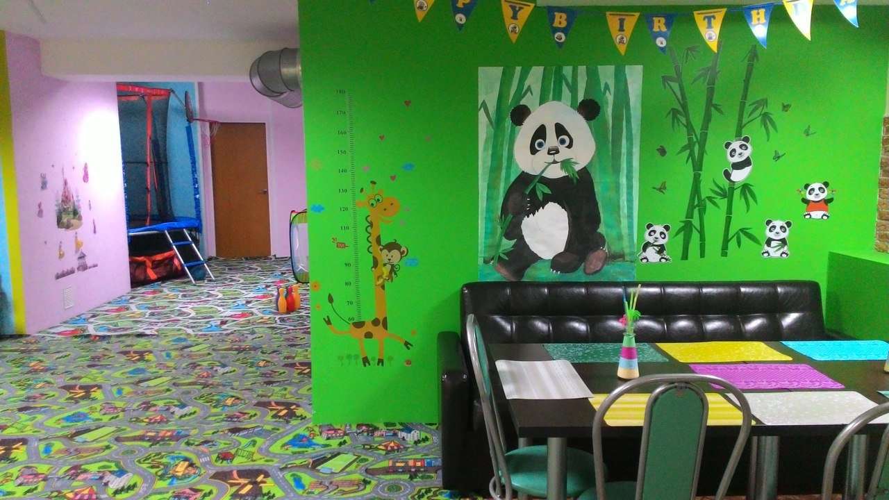 Боулинг псков. Панда Батайск детский центр. Детский центр Батайск развлекательный Панда. Уссурийск развлечения для детей Панда. Спортивно развлекательный центр Панда.